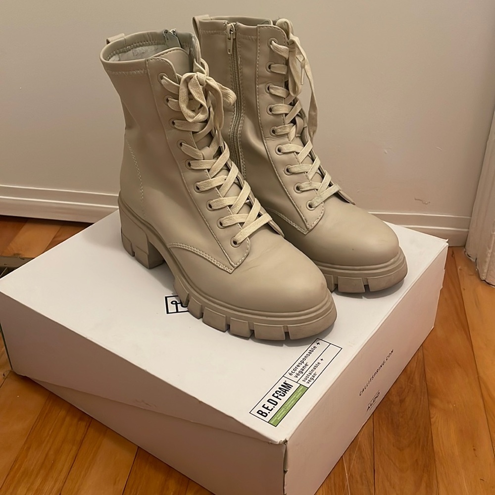 Spring boots